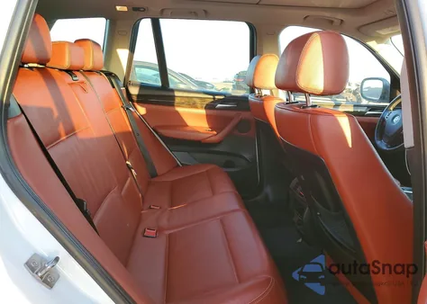 2013 BMW X3 xDrive28I z USA, uszkodzony, nr VIN 5UXWX9C54D0A15867